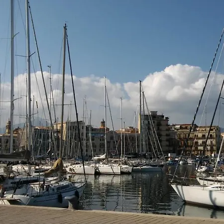 Vittorio Emanuele George Apartman