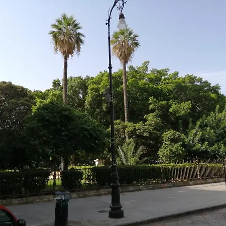 Apartment Vittorio Emanuele George Palermo