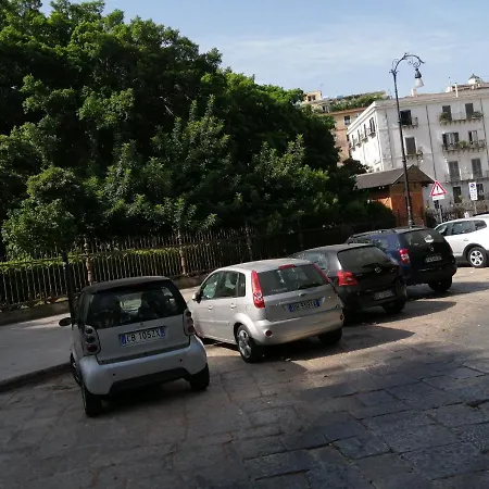 Vittorio Emanuele George Apartment *