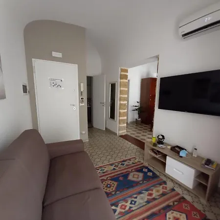 Vittorio Emanuele George Apartment
