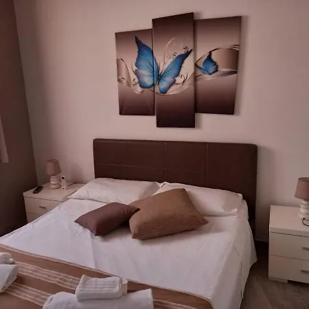 Vittorio Emanuele George Apartment *